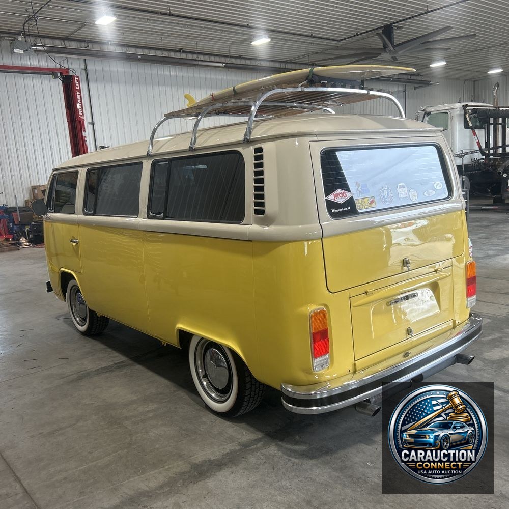 1973 Volkswagen Bus California