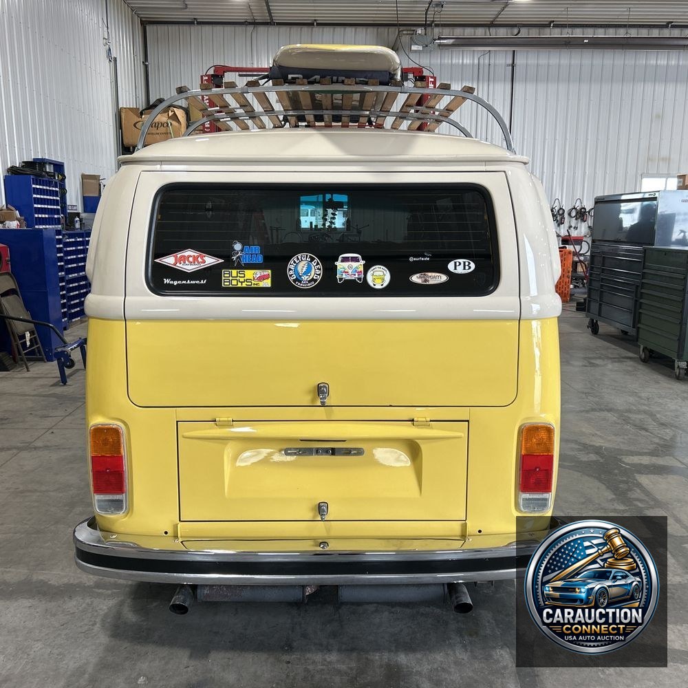 1973 Volkswagen Bus California