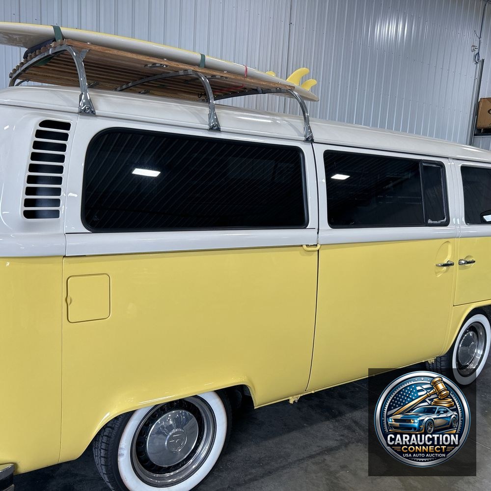 1973 Volkswagen Bus California