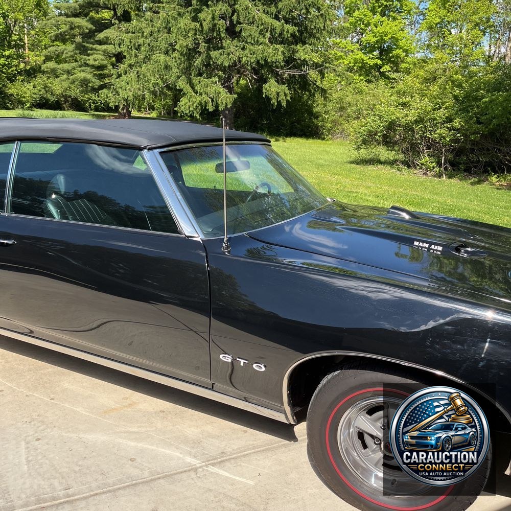 1969 Pontiac GTO GTO