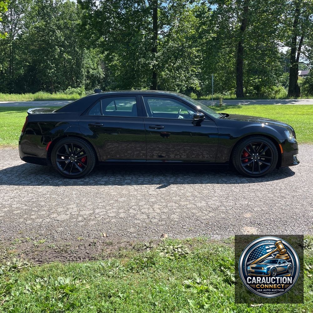 2023 Chrysler 300 C