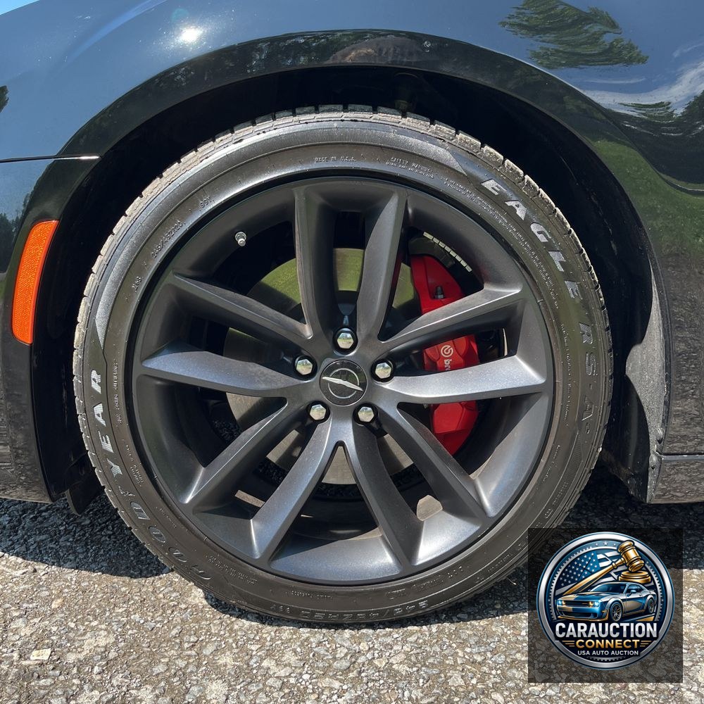 2023 Chrysler 300 C