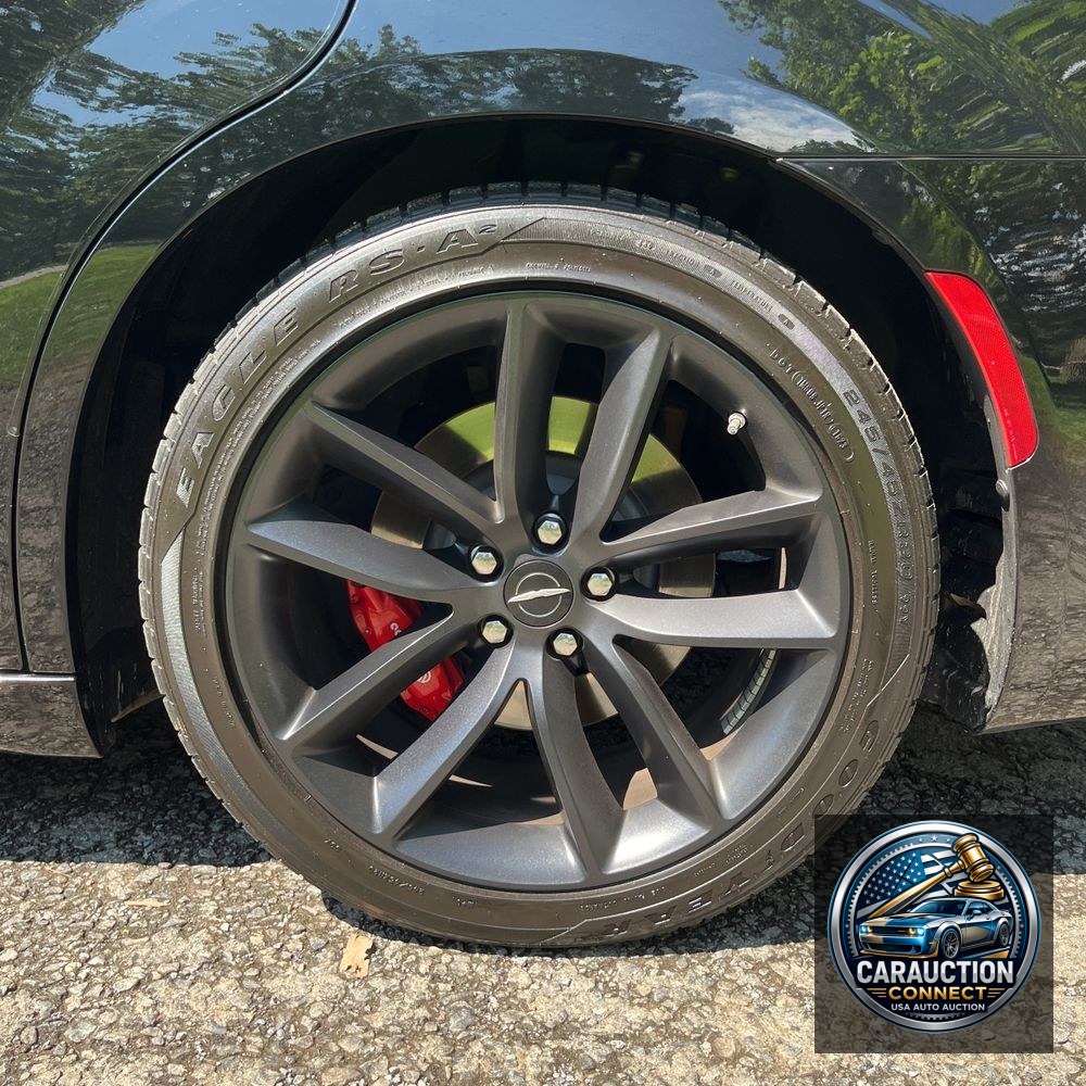 2023 Chrysler 300 C