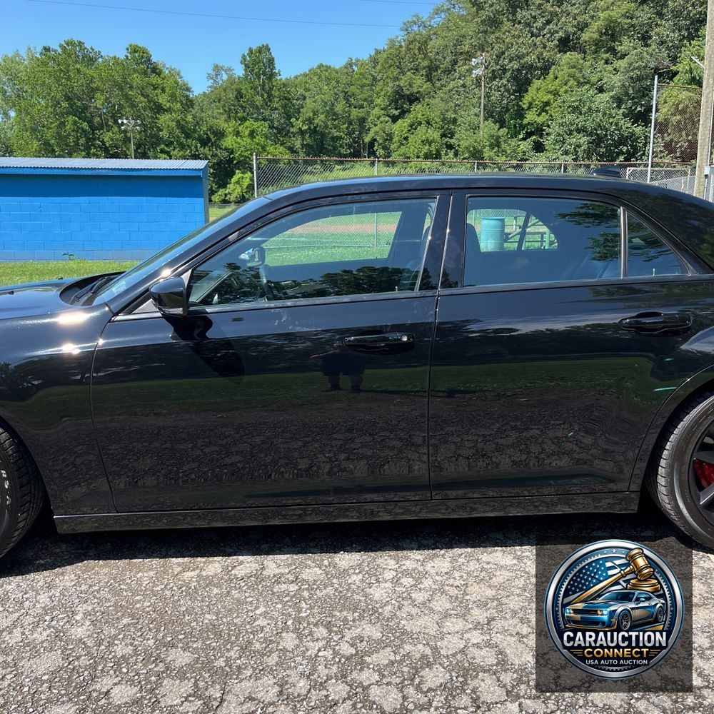 2023 Chrysler 300 C