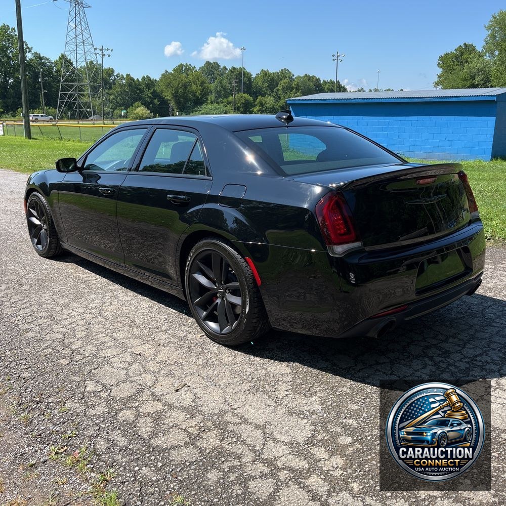 2023 Chrysler 300 C