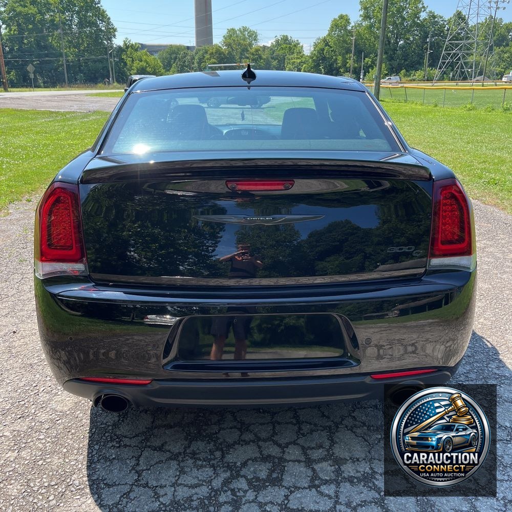 2023 Chrysler 300 C