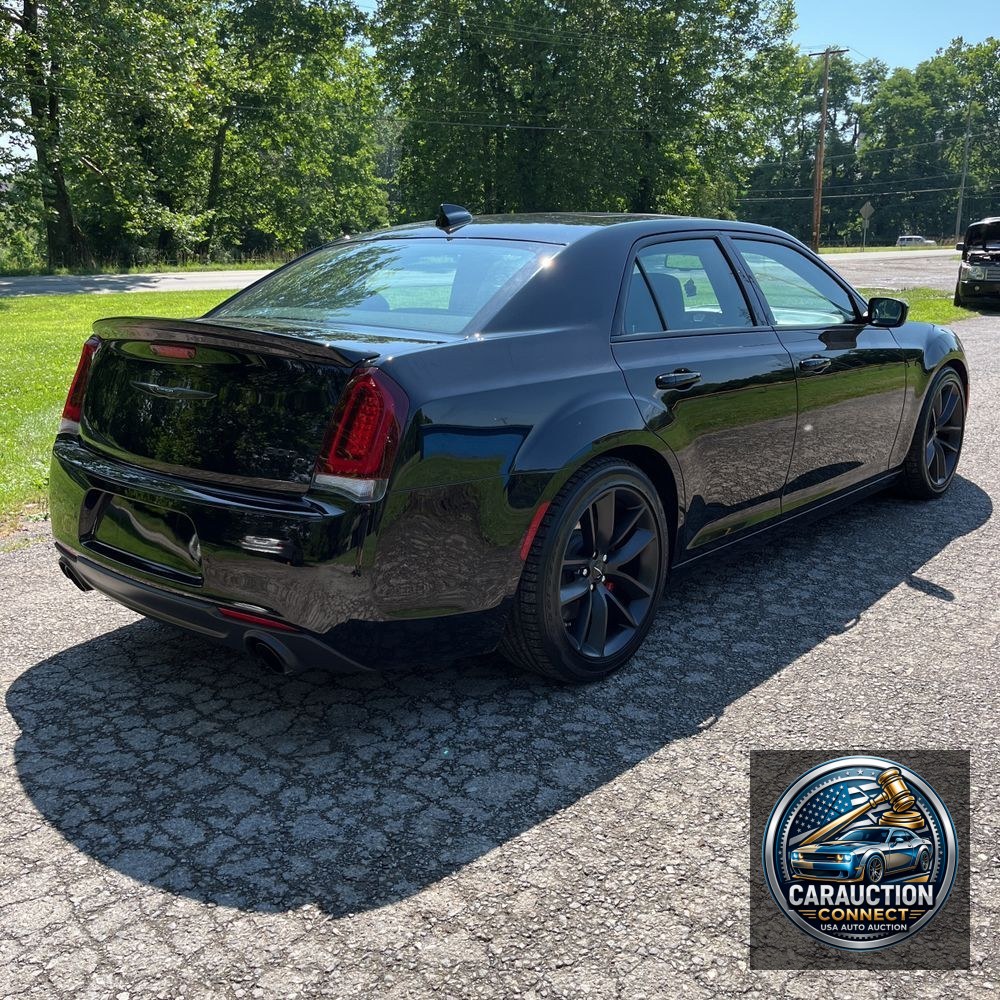 2023 Chrysler 300 C