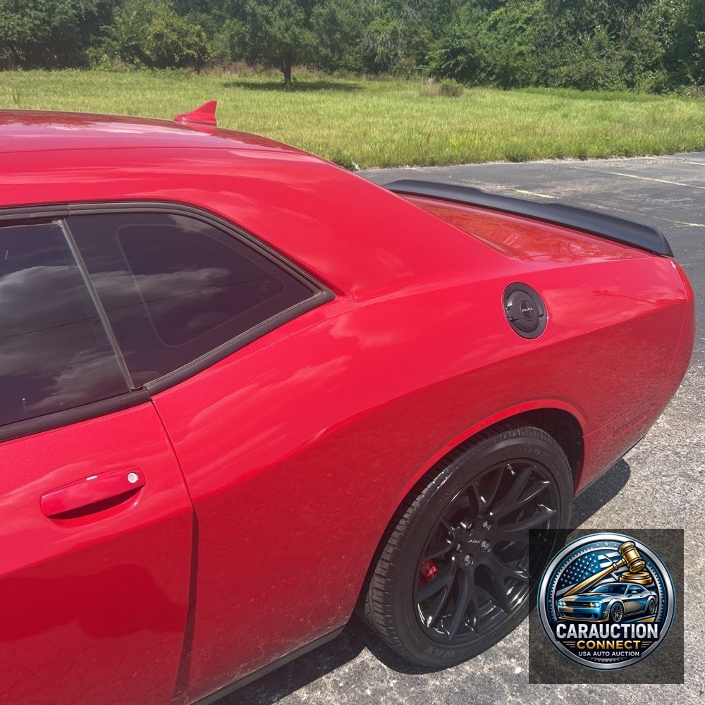 2015 Dodge Challenger SRT Hellcat