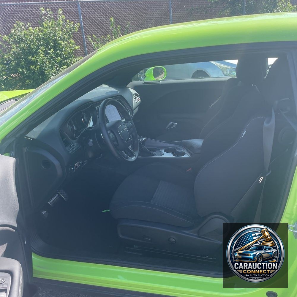 2023 Dodge Challenger R/T SCAT PACK