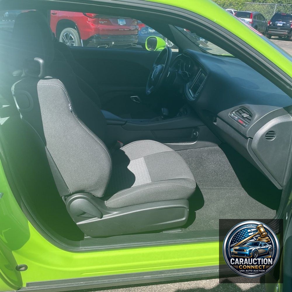 2023 Dodge Challenger R/T SCAT PACK