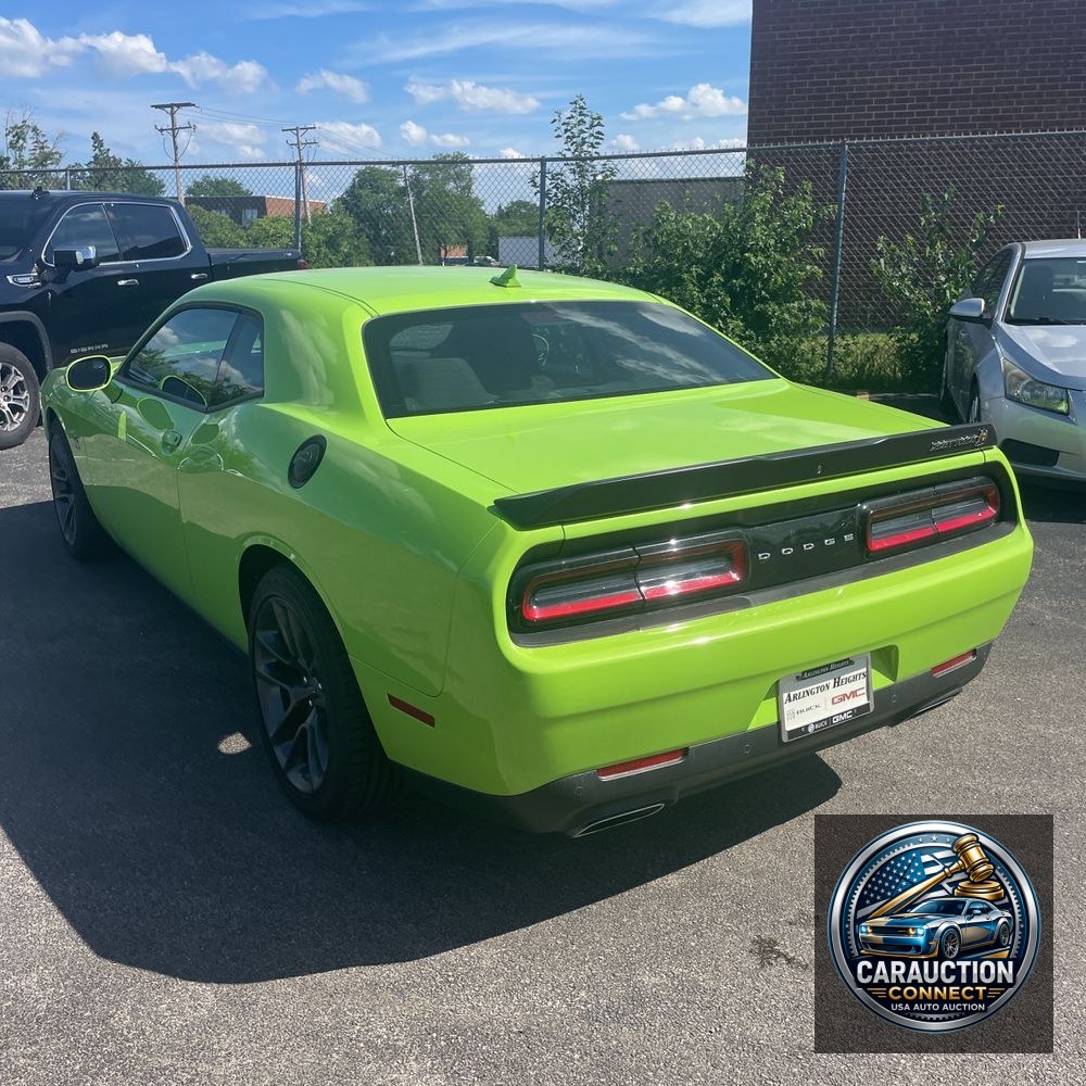 2023 Dodge Challenger R/T SCAT PACK