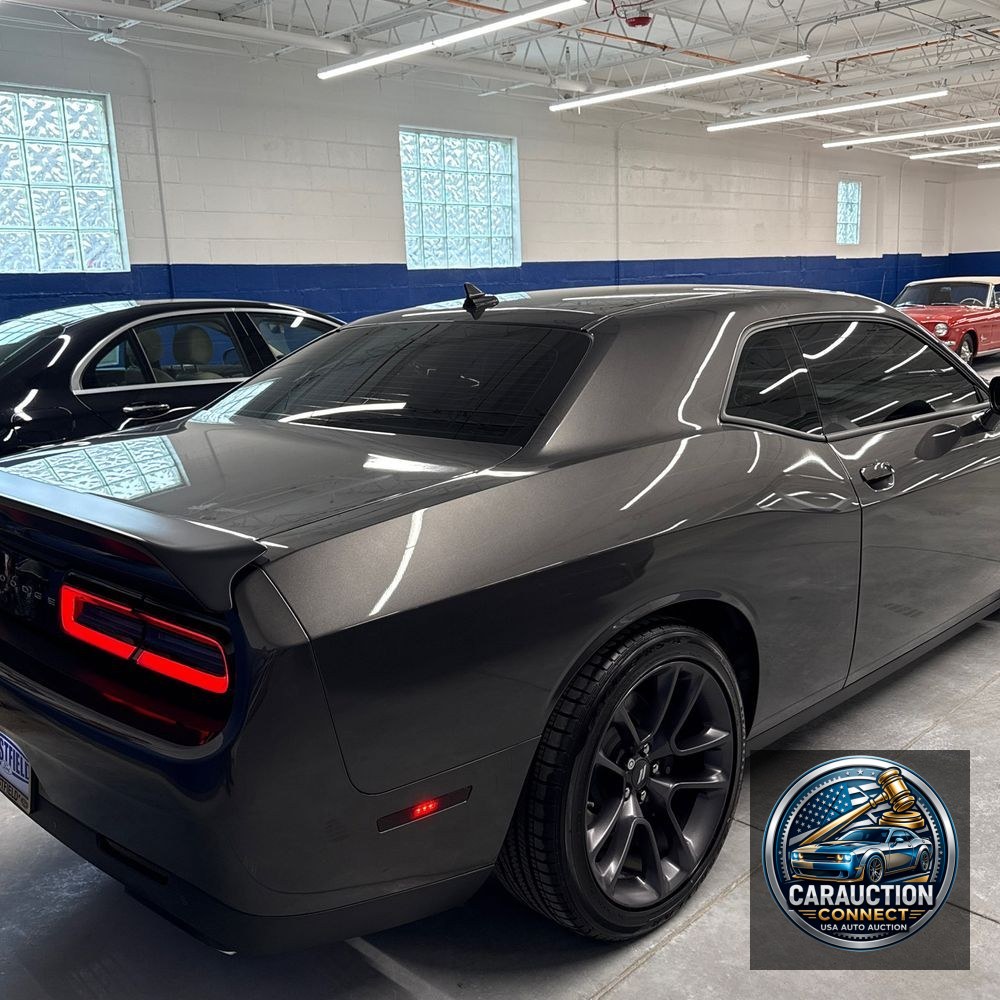 2023 Dodge Challenger R/T SCAT PACK