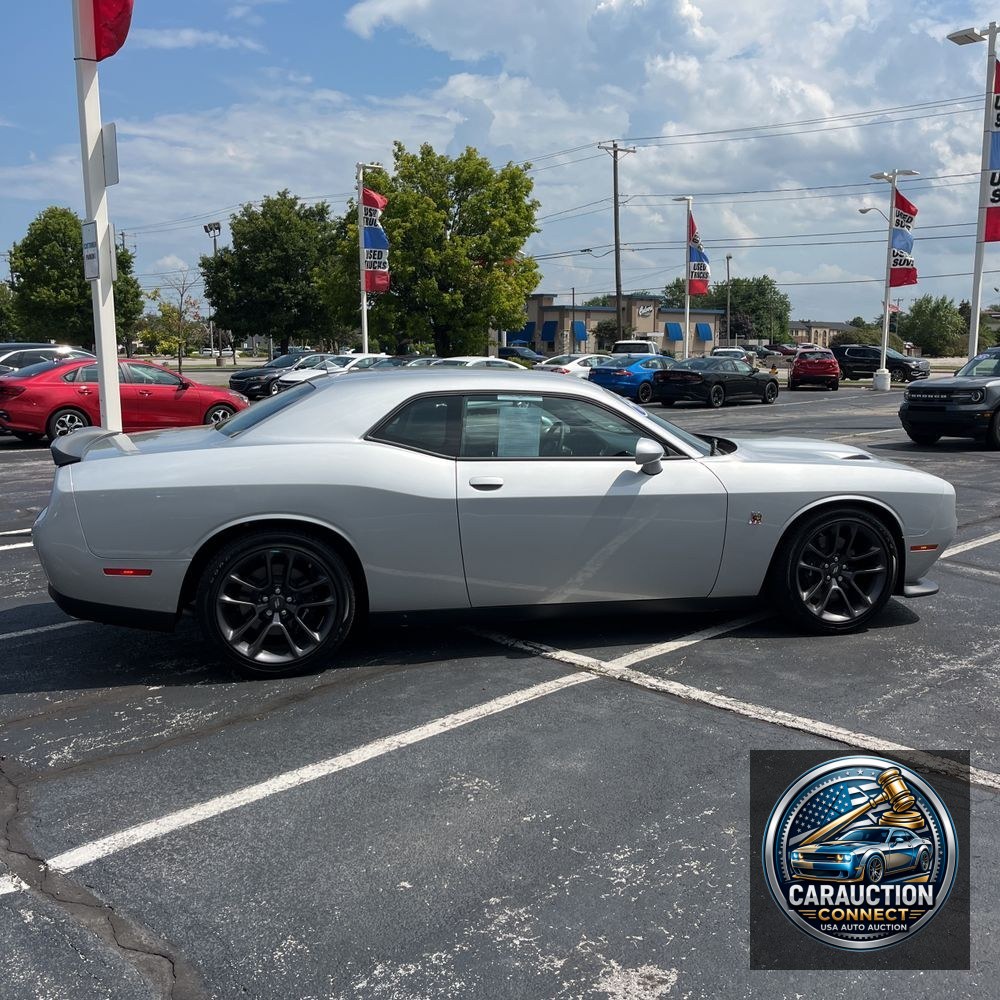 2023 Dodge Challenger R/T SCAT PACK
