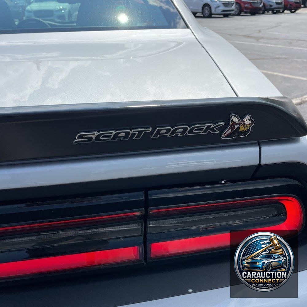 2023 Dodge Challenger R/T SCAT PACK