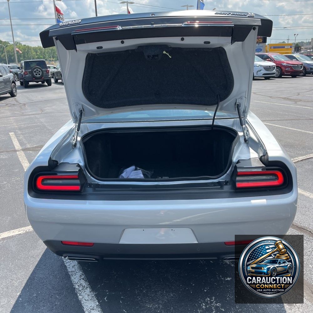 2023 Dodge Challenger R/T SCAT PACK