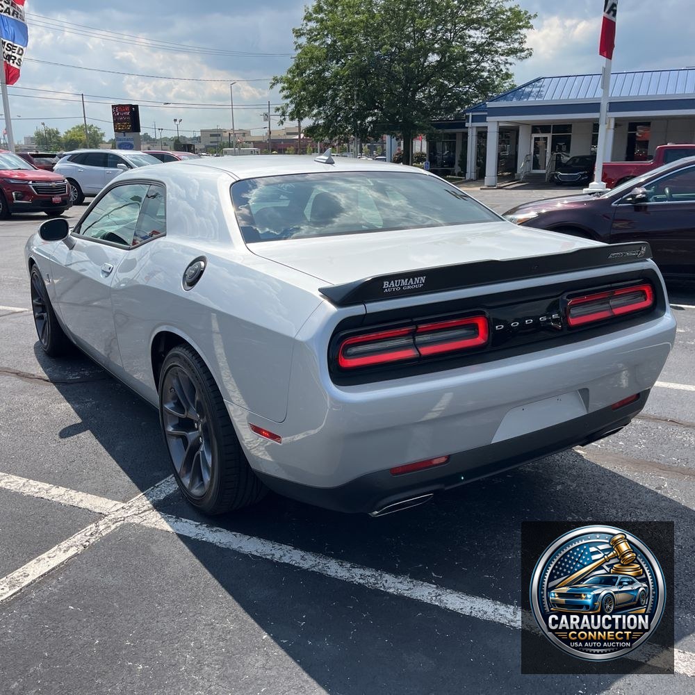 2023 Dodge Challenger R/T SCAT PACK