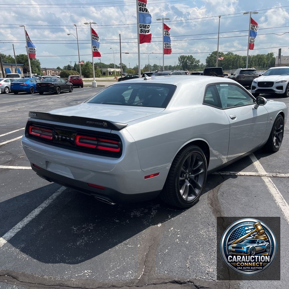 2023 Dodge Challenger R/T SCAT PACK