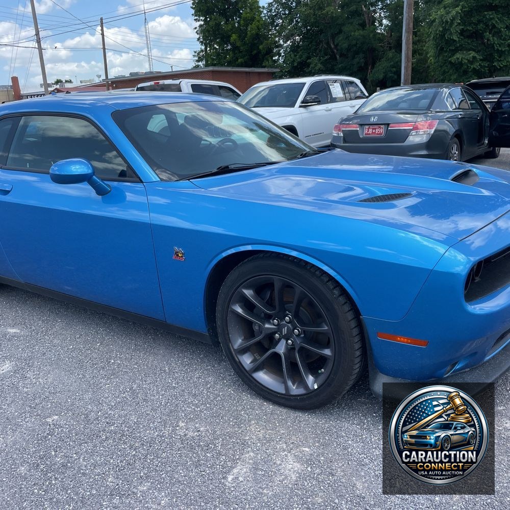 2023 Dodge Challenger R/T SCAT PACK