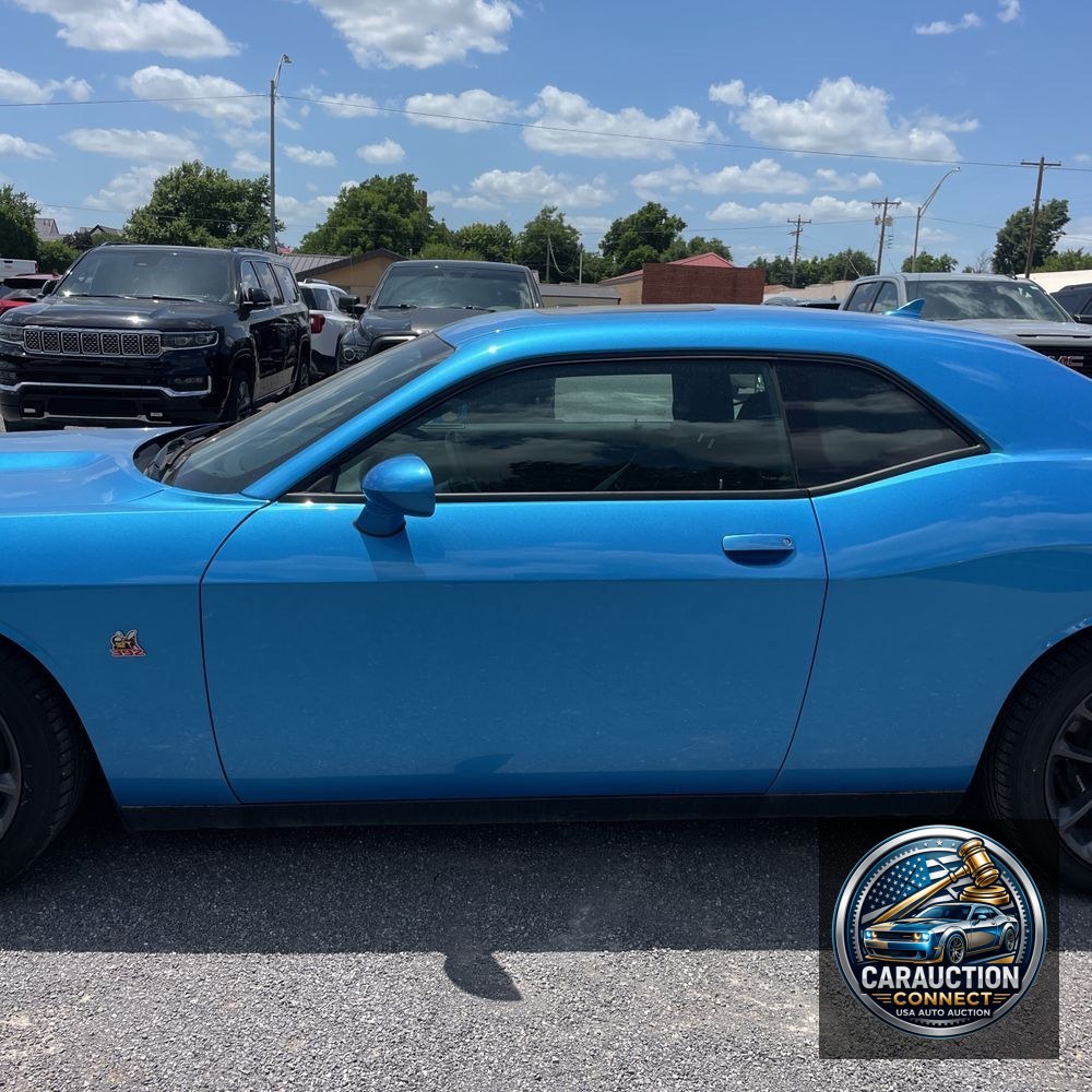 2023 Dodge Challenger R/T SCAT PACK