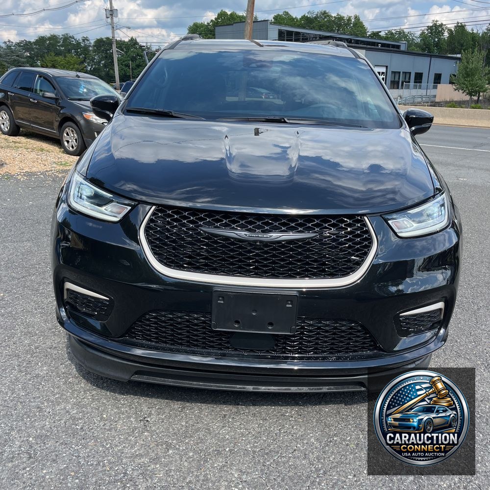 2022 Chrysler Pacifica Touring L