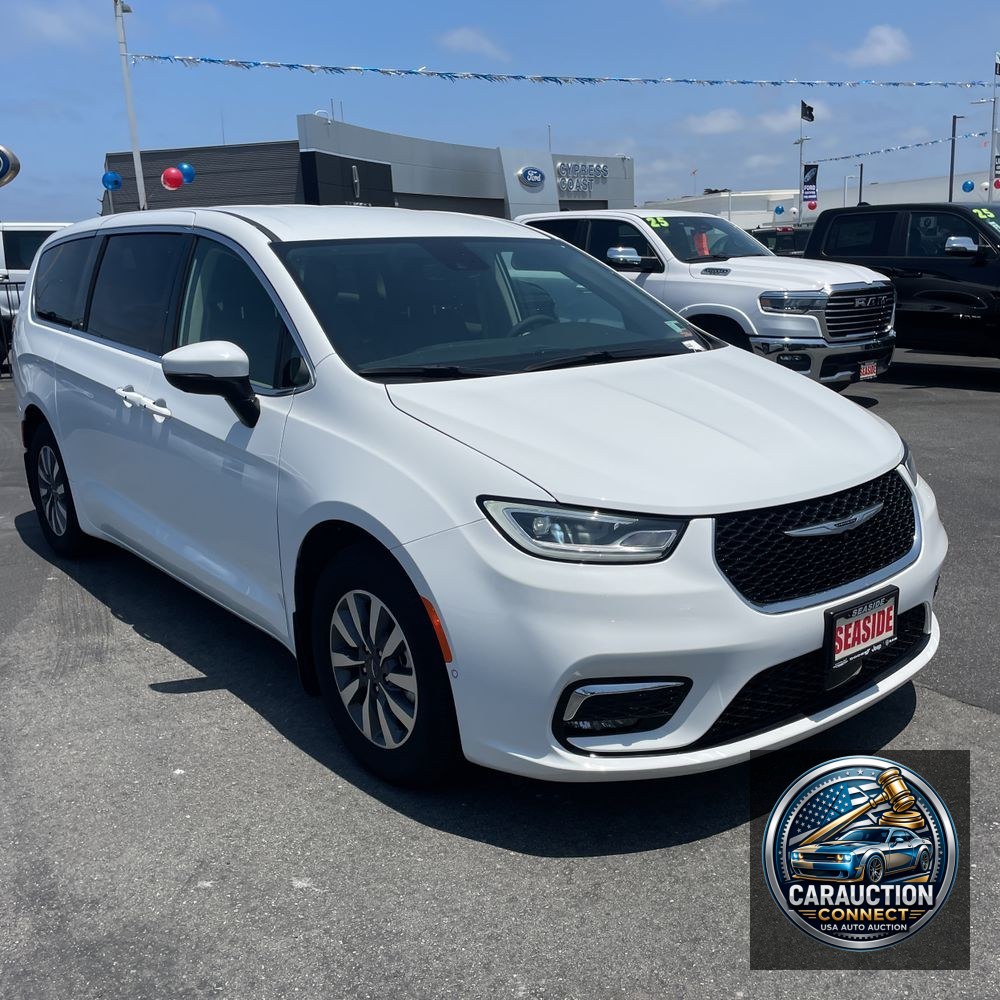 2023 Chrysler Pacifica Hybrid Touring L