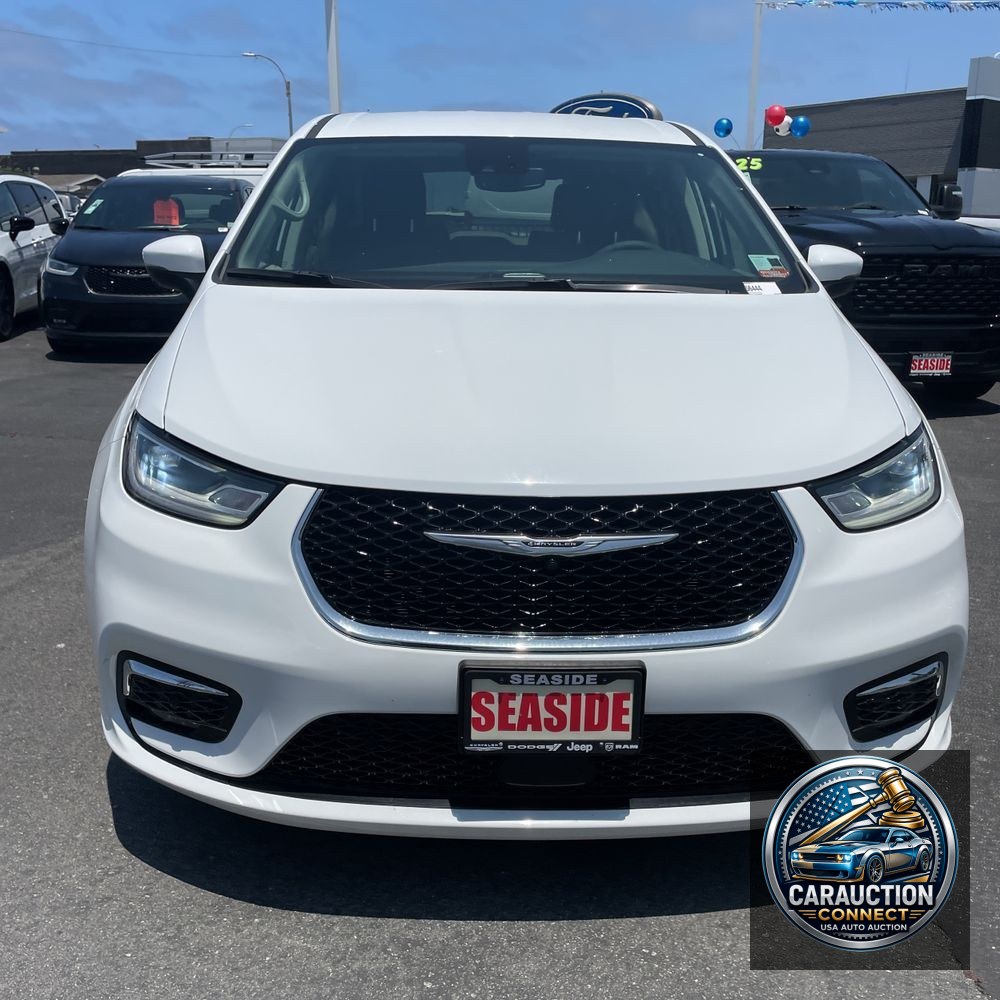 2023 Chrysler Pacifica Hybrid Touring L
