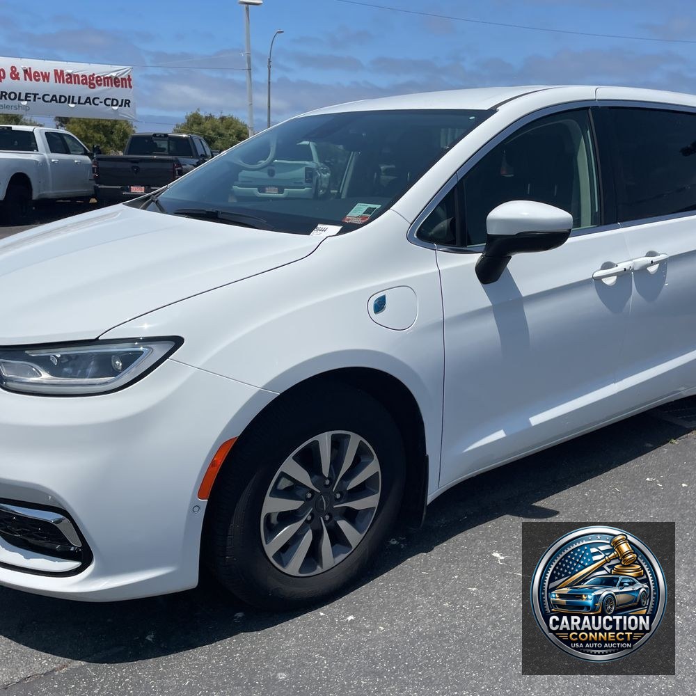 2023 Chrysler Pacifica Hybrid Touring L