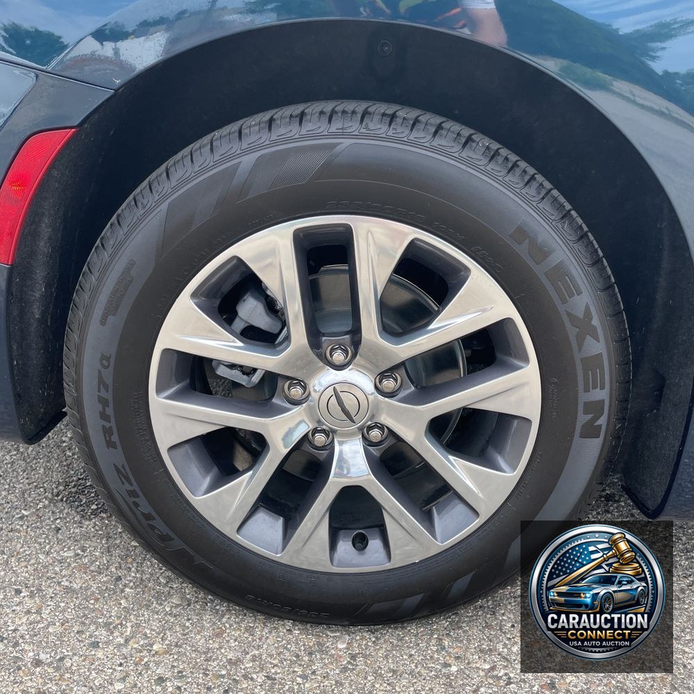 2025 Chrysler Pacifica Pinnacle PHEV