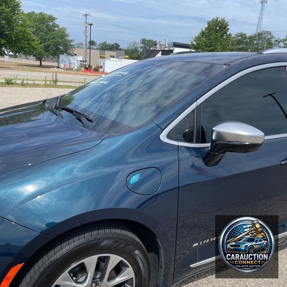 2025 Chrysler Pacifica Pinnacle PHEV
