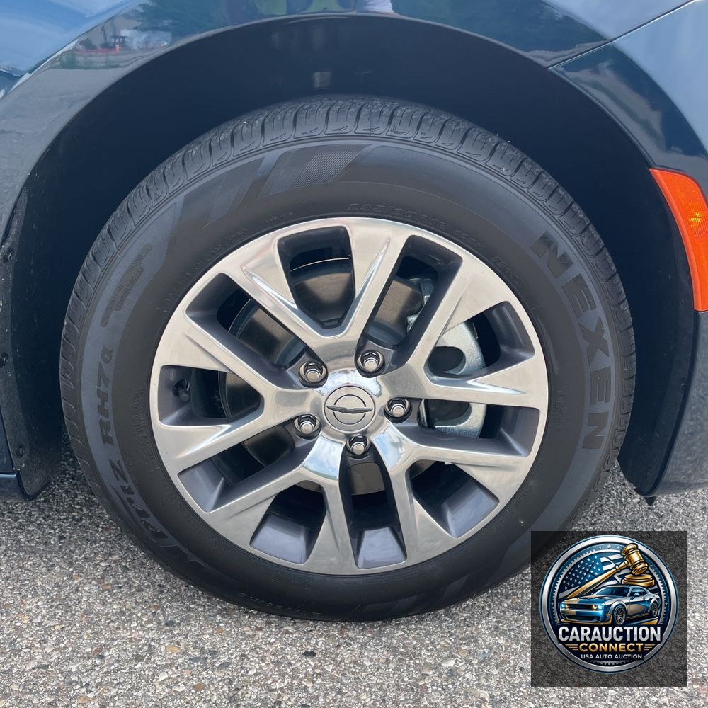 2025 Chrysler Pacifica Pinnacle PHEV