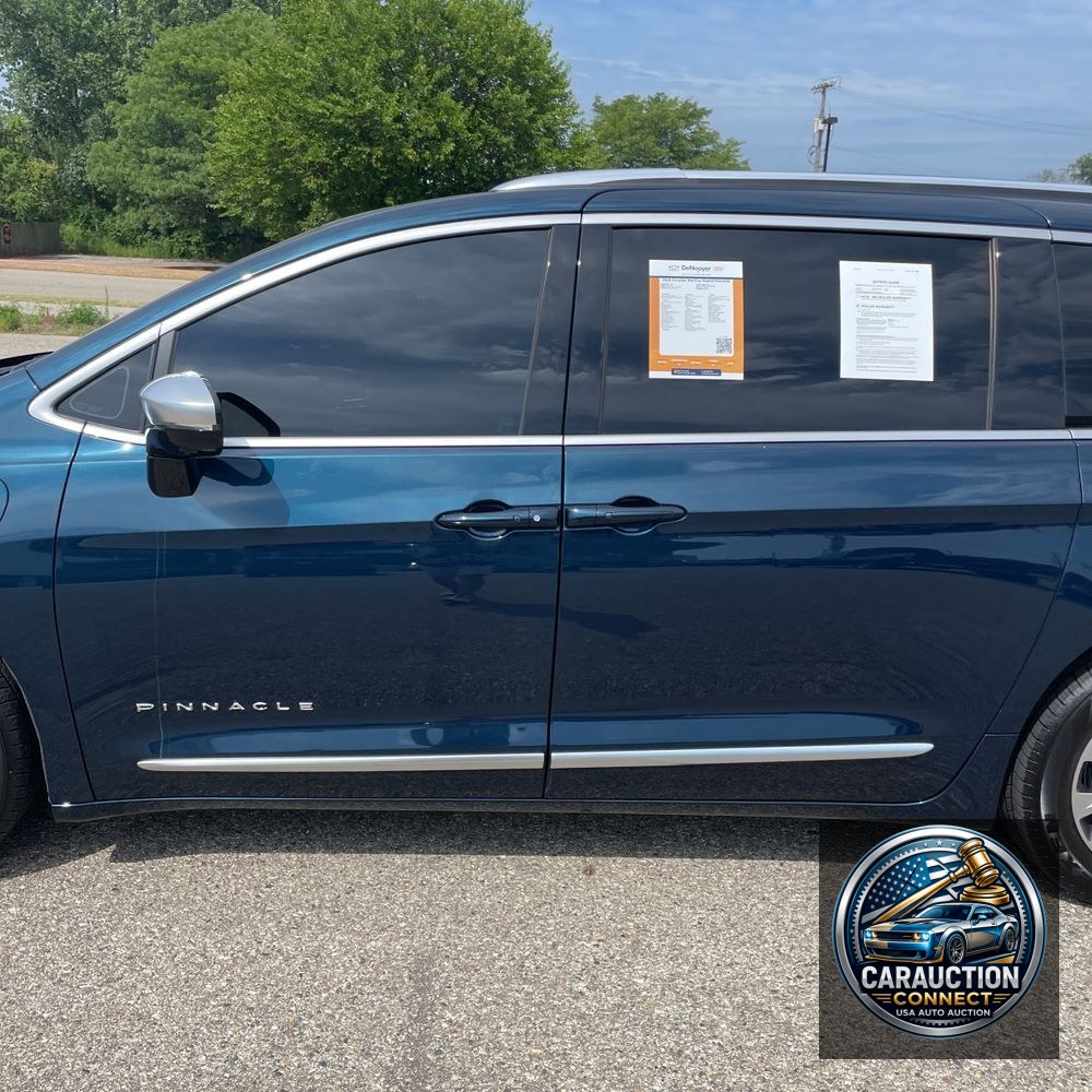 2025 Chrysler Pacifica Pinnacle PHEV