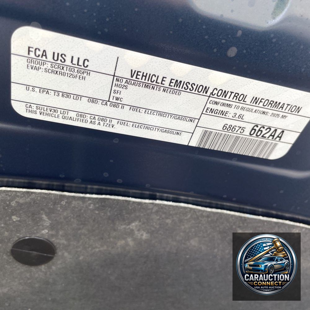 2025 Chrysler Pacifica Pinnacle PHEV