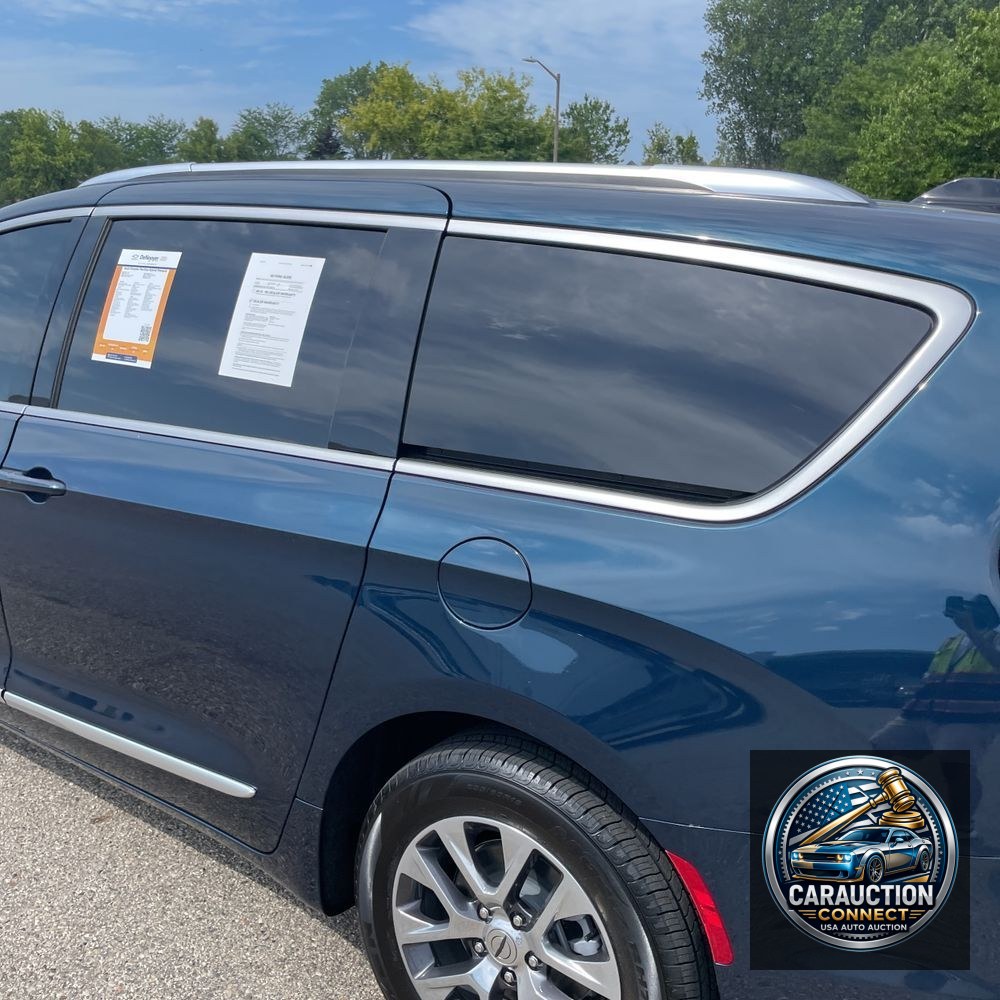 2025 Chrysler Pacifica Pinnacle PHEV