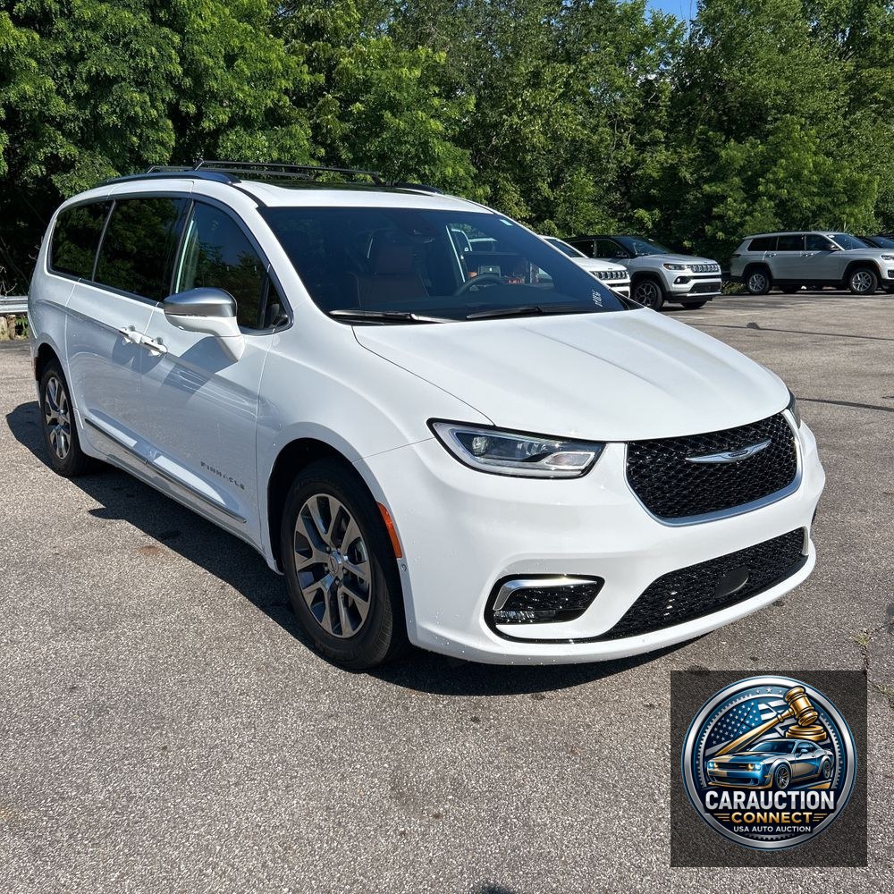 2024 Chrysler Pacifica Pinnacle PHEV