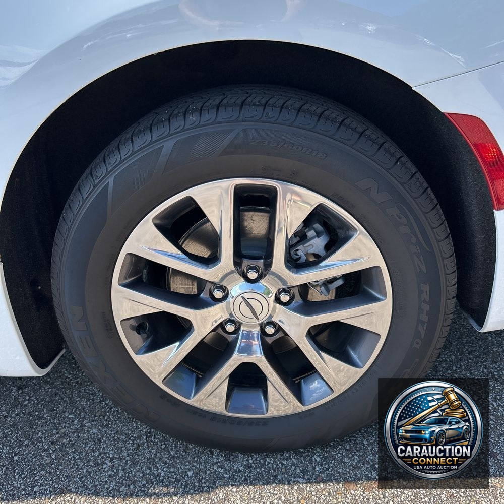2024 Chrysler Pacifica Pinnacle PHEV