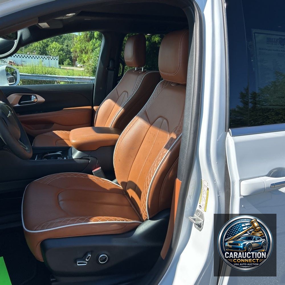 2024 Chrysler Pacifica Pinnacle PHEV
