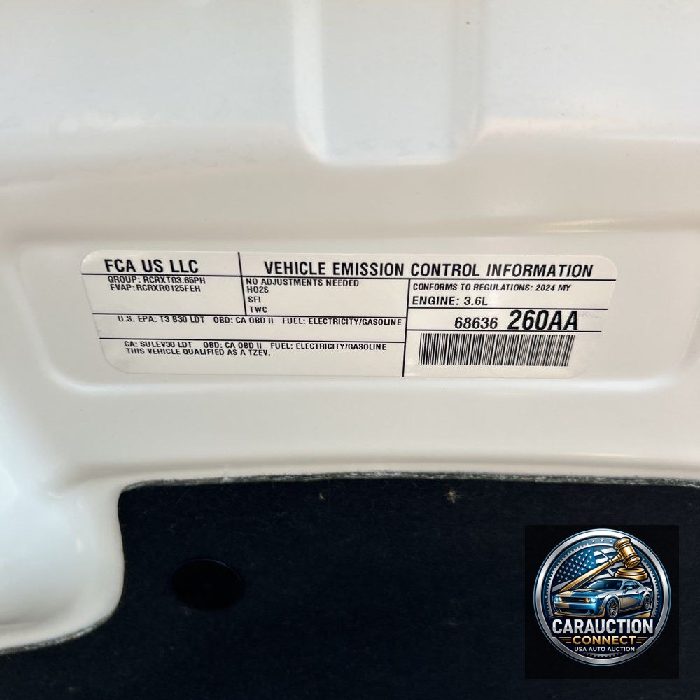 2024 Chrysler Pacifica Pinnacle PHEV