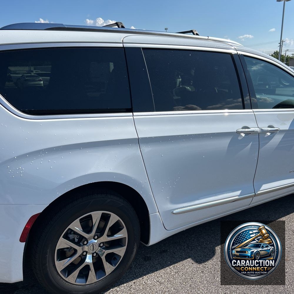 2024 Chrysler Pacifica Pinnacle PHEV