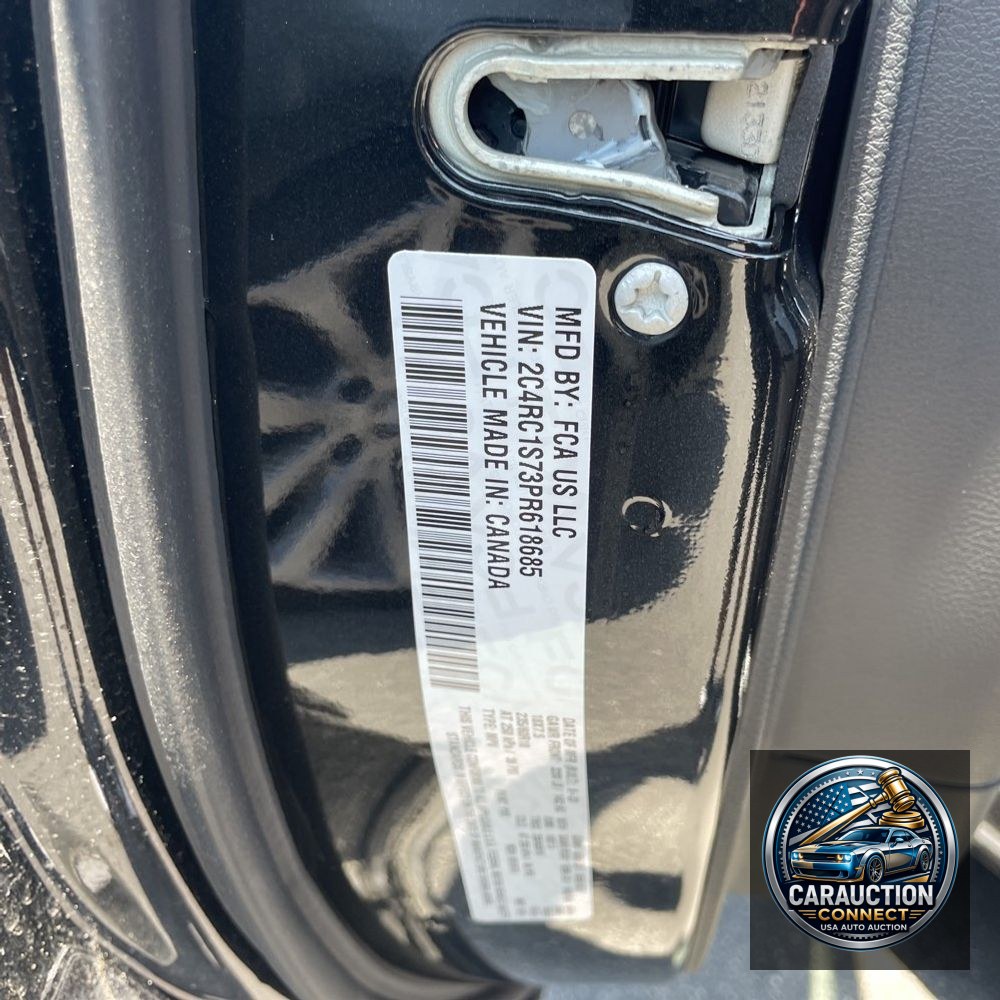 2023 Chrysler Pacifica Hybrid Limited