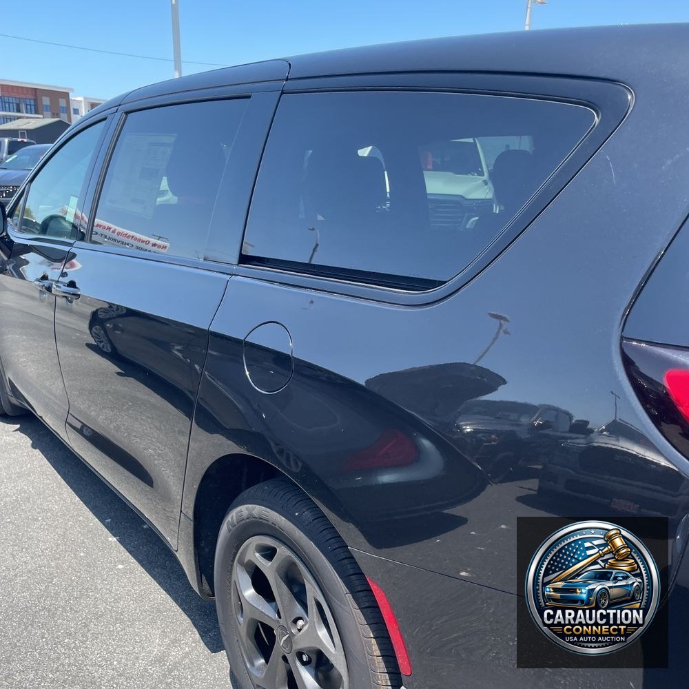 2023 Chrysler Pacifica Hybrid Limited