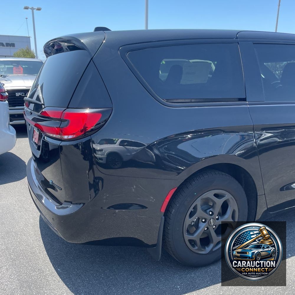 2023 Chrysler Pacifica Hybrid Limited