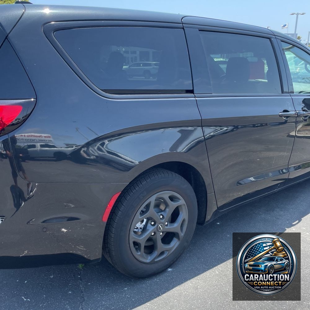 2023 Chrysler Pacifica Hybrid Limited
