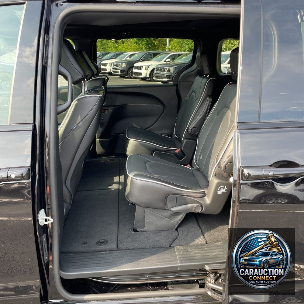 2024 Chrysler Pacifica Limited