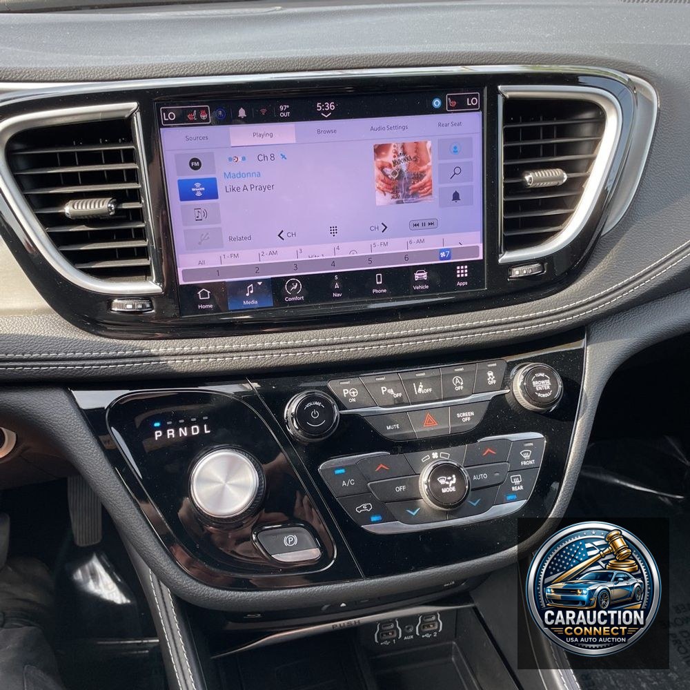2024 Chrysler Pacifica Limited