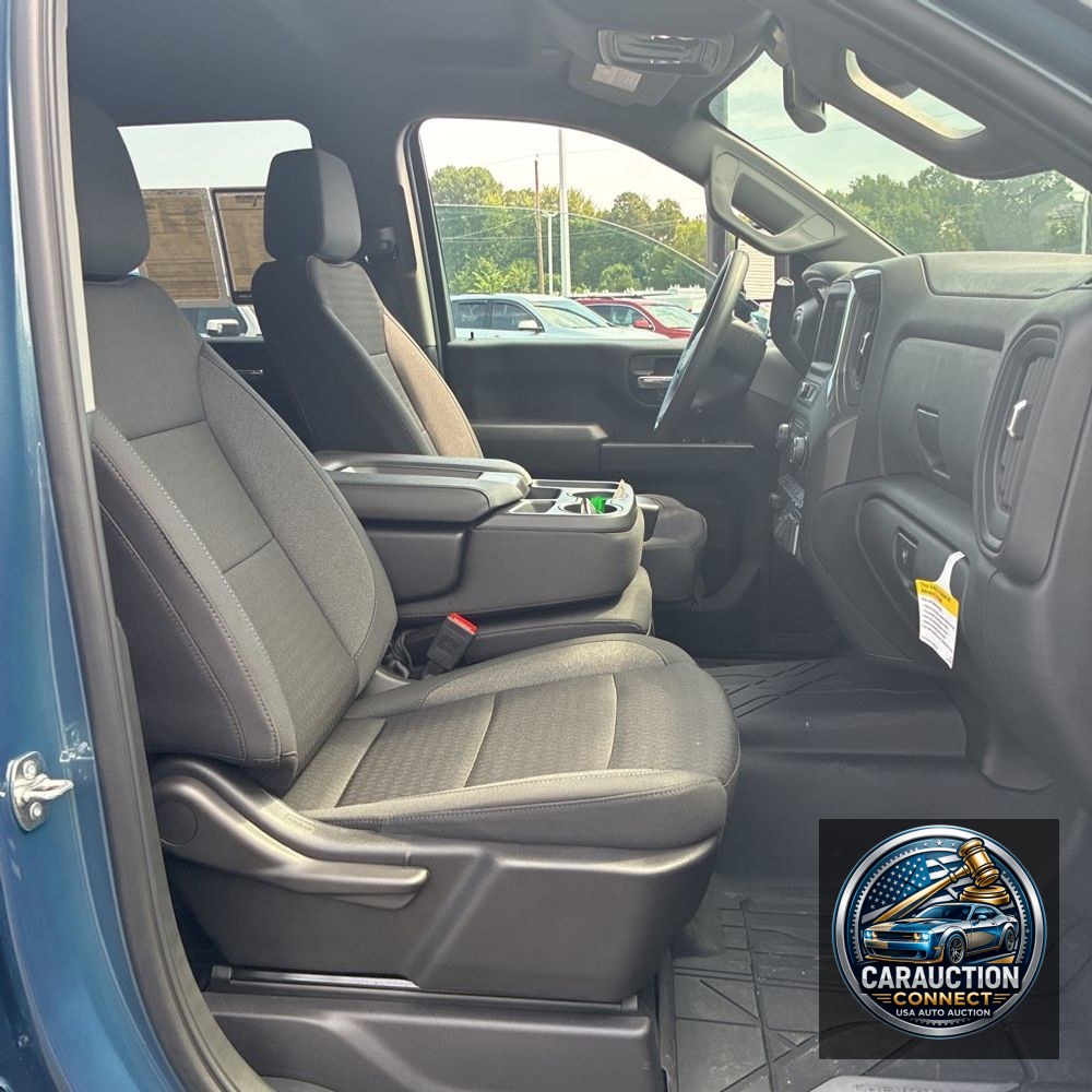 2025 Chevrolet Silverado 2500HD Custom