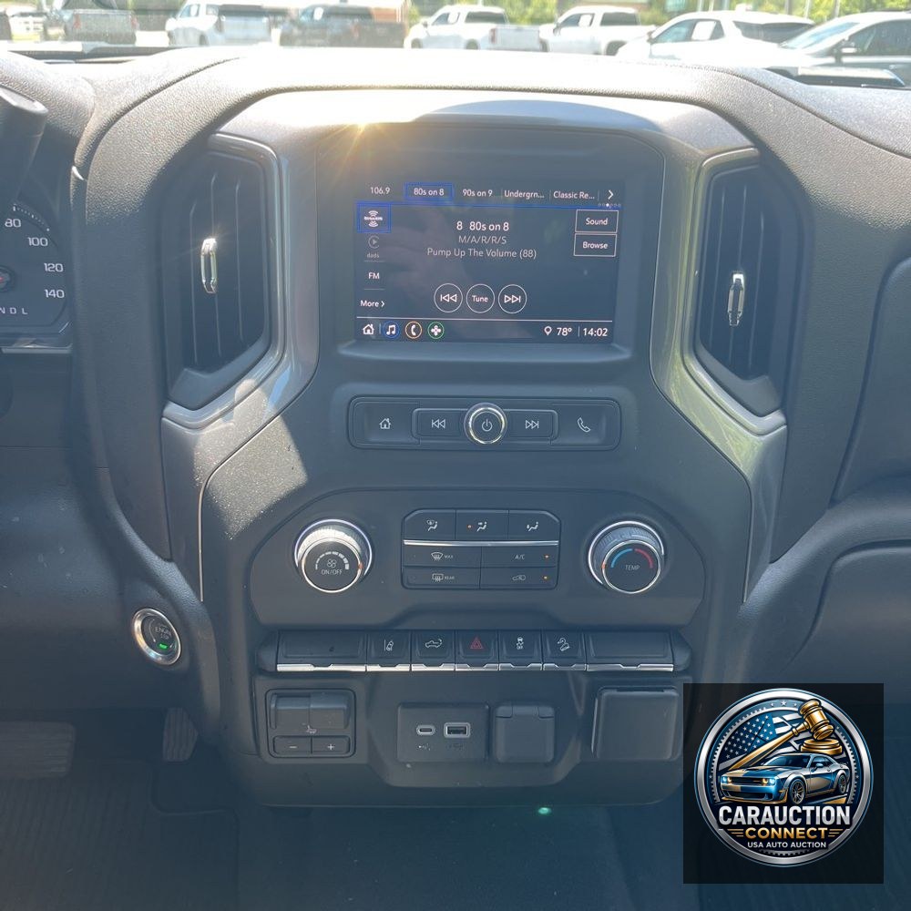 2024 Chevrolet Silverado 2500HD Custom
