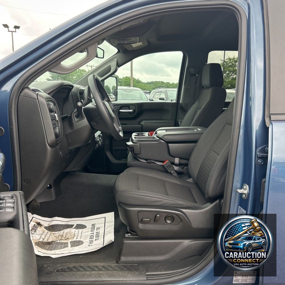2024 Chevrolet Silverado 2500HD Custom