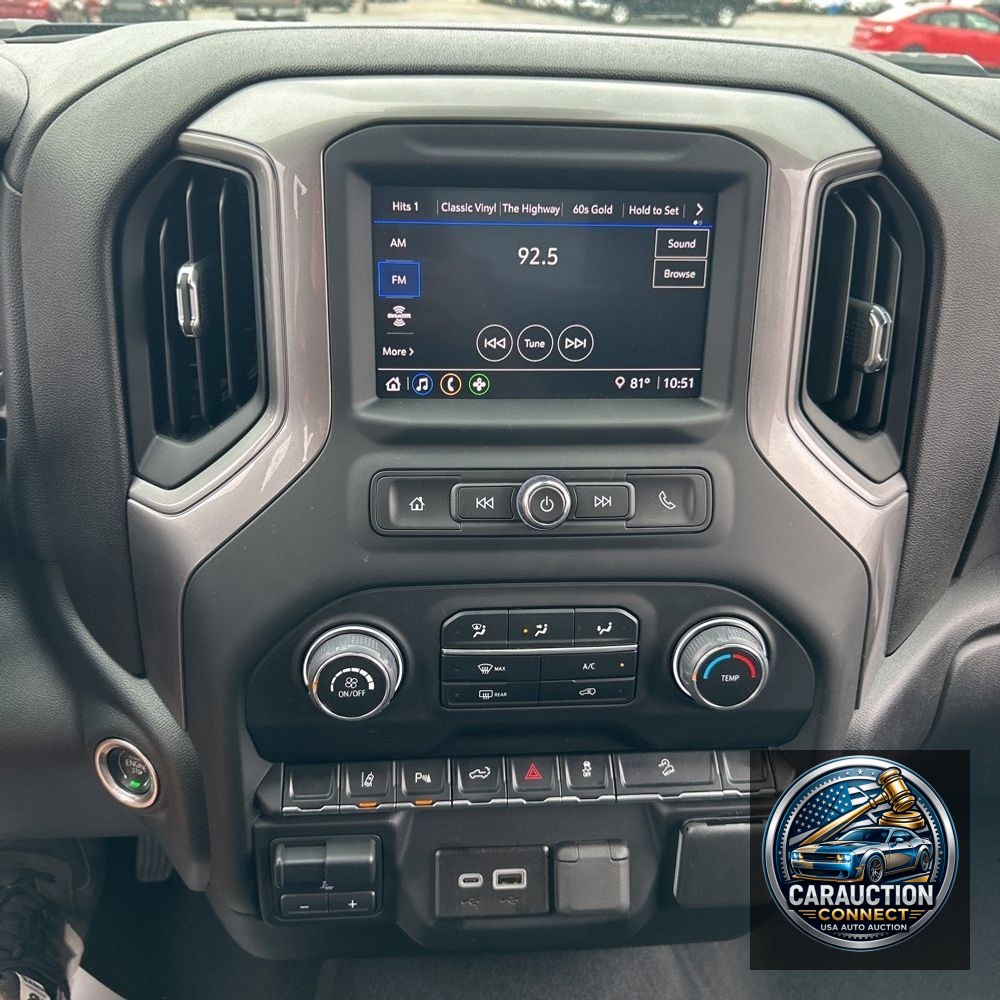2024 Chevrolet Silverado 2500HD Custom