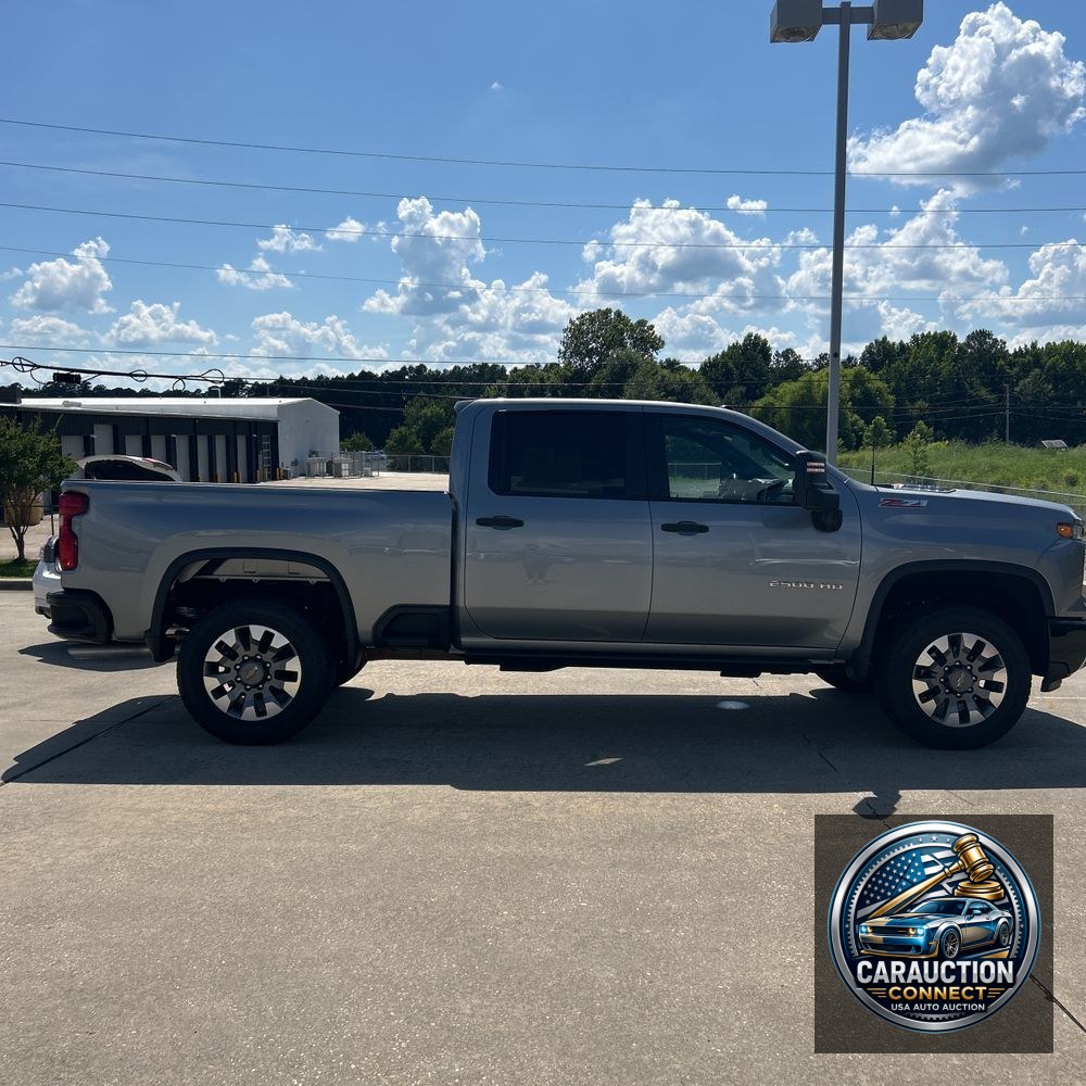 2024 Chevrolet Silverado 2500HD Custom