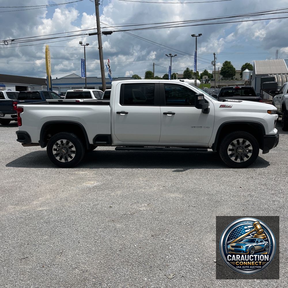 2024 Chevrolet Silverado 2500HD Custom